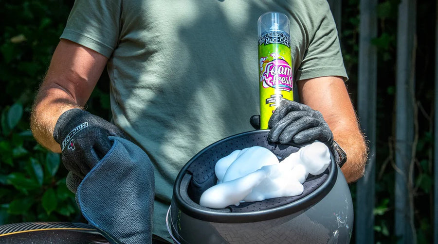 MUC-OFF HELMET CARE KIT