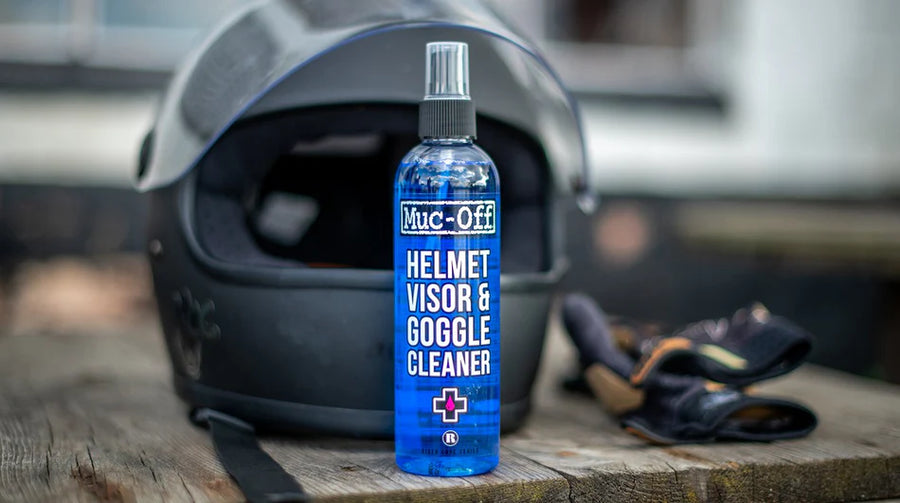 MUC-OFF VISOR LENSE CLEANING KIT