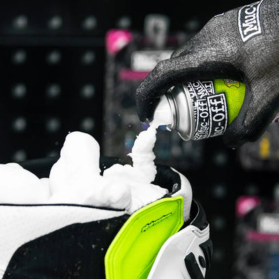 MUC-OFF HELMET CARE KIT