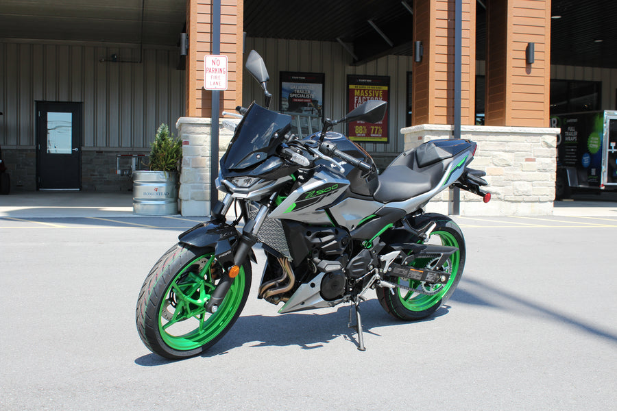 2025 KAWASAKI Z500 SE
