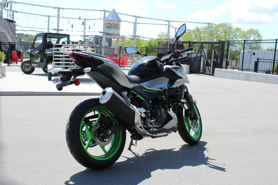 2025 KAWASAKI Z500 SE