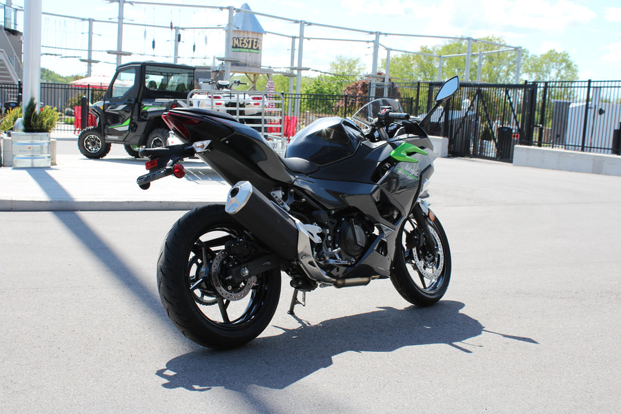2025 KAWASAKI NINJA 500