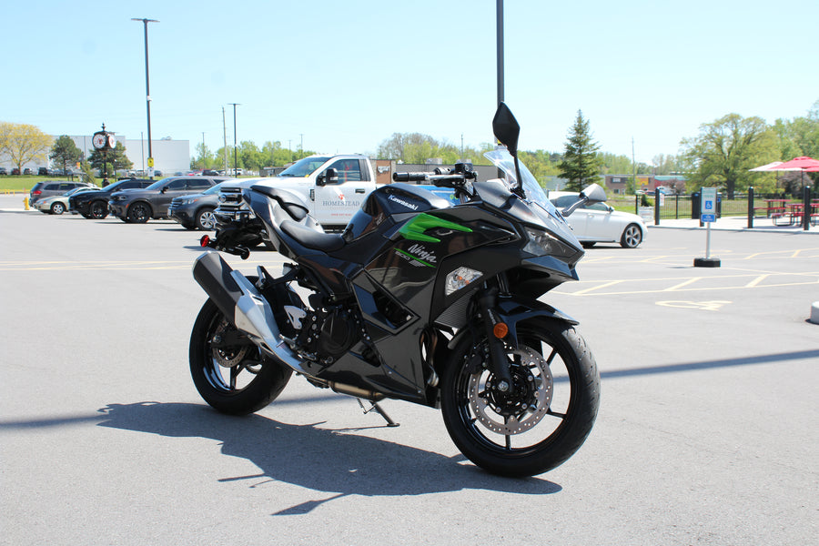 2025 KAWASAKI NINJA 500