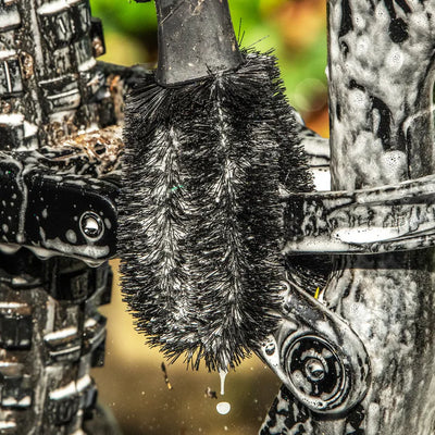 MUC-OFF 2-PRONG BRUSH