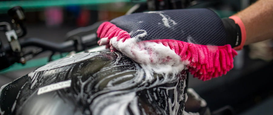 MUC-OFF WASH MITTEN