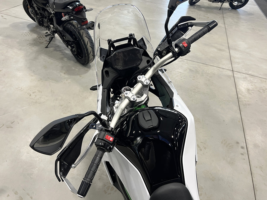 2026 KAWASAKI KLE500 SE