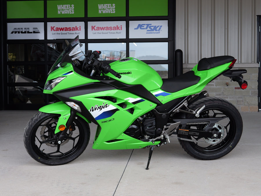 2026 KAWASAKI NINJA 300