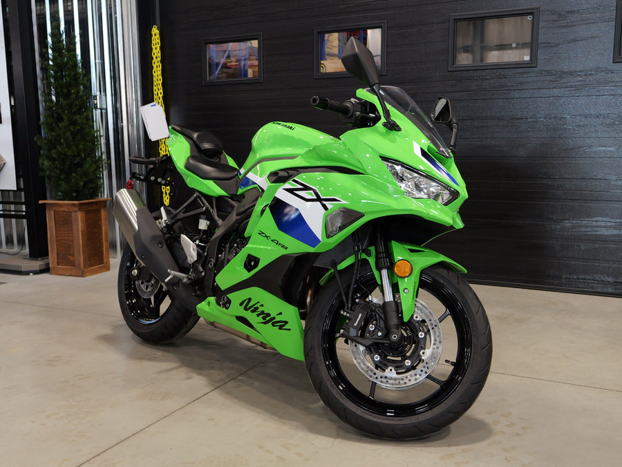 2026 KAWASAKI NINJA ZX-4RR